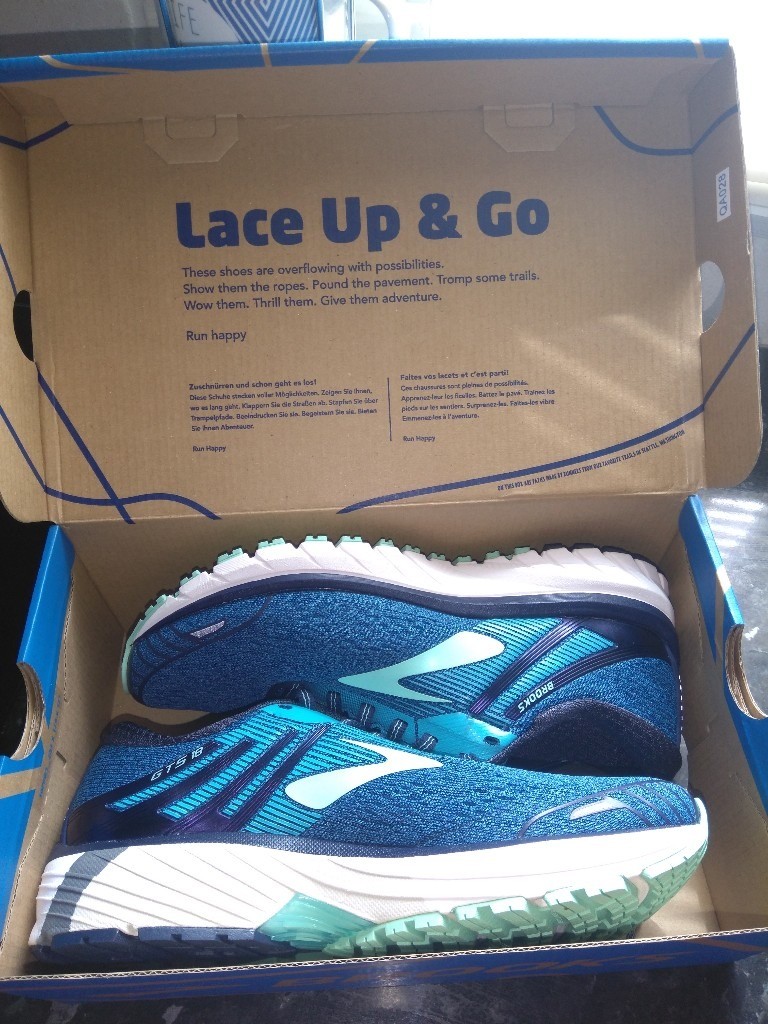 brooks adrenaline gts 18 womens size 6